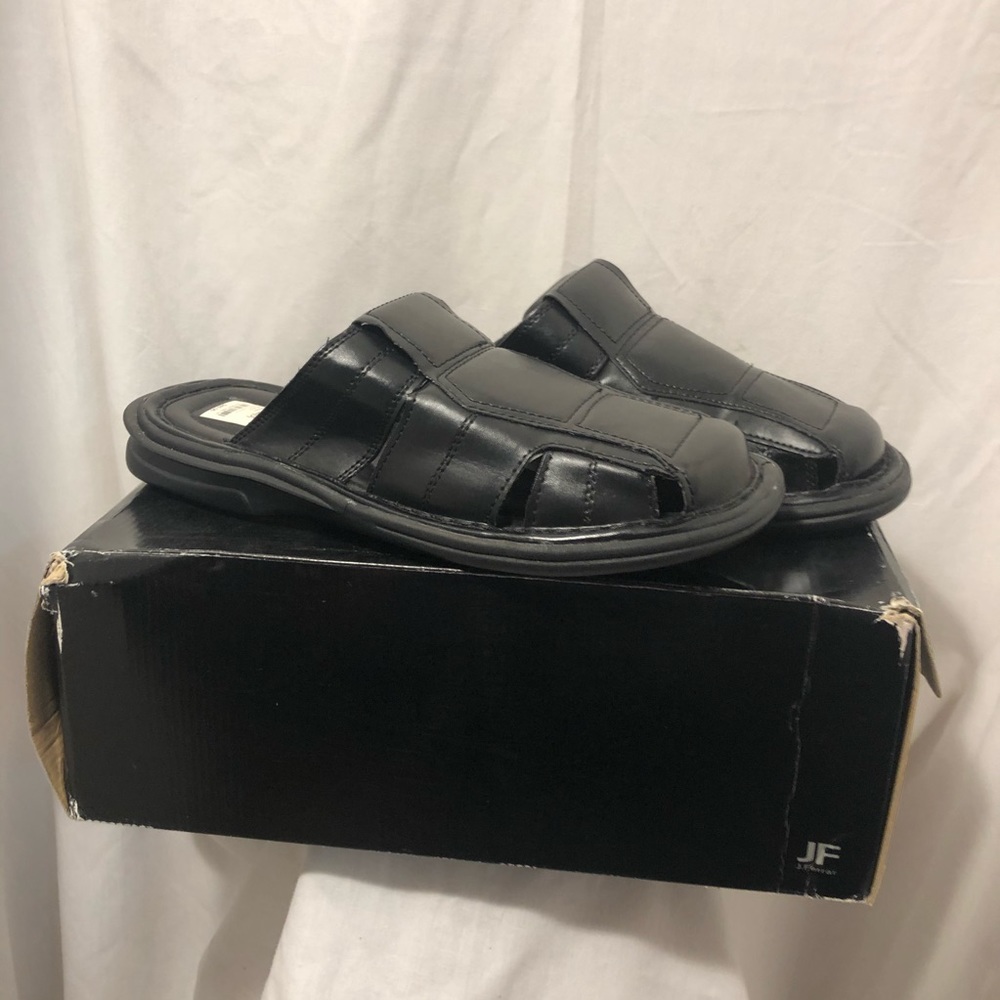 J. Ferrar Spire Black slip ons new